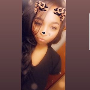 Meet your Posher, Danielle